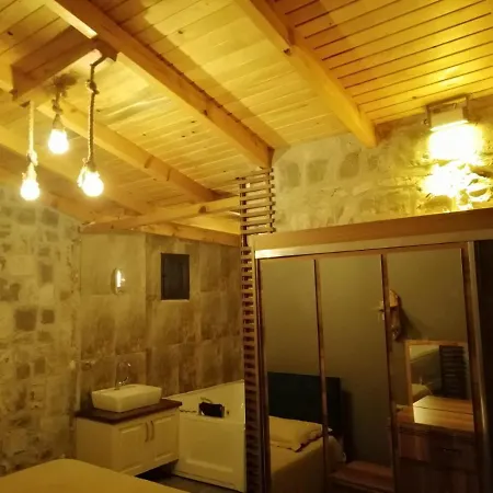 Villa Oezuem Calis Вилла *